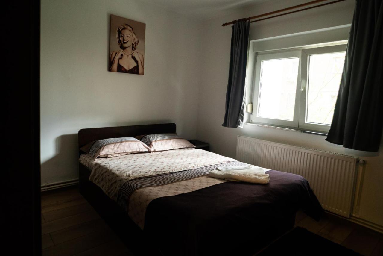 Apartament Dacul Hunedoara Eksteriør billede