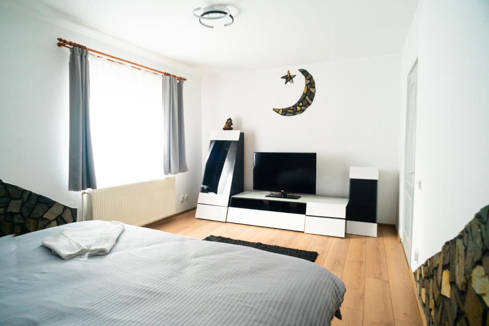 Apartament Dacul Hunedoara Eksteriør billede