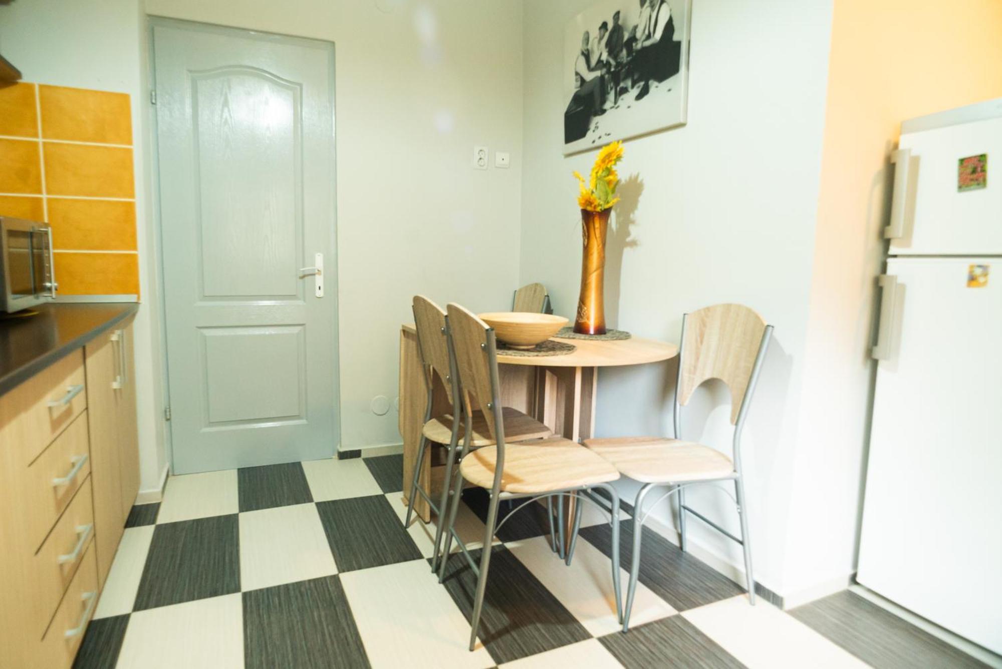 Apartament Dacul Hunedoara Eksteriør billede