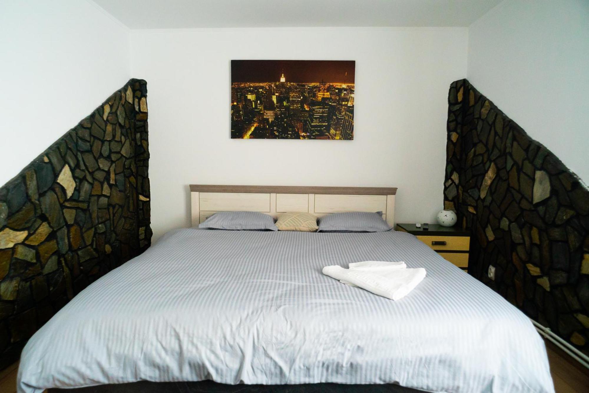 Apartament Dacul Hunedoara Eksteriør billede